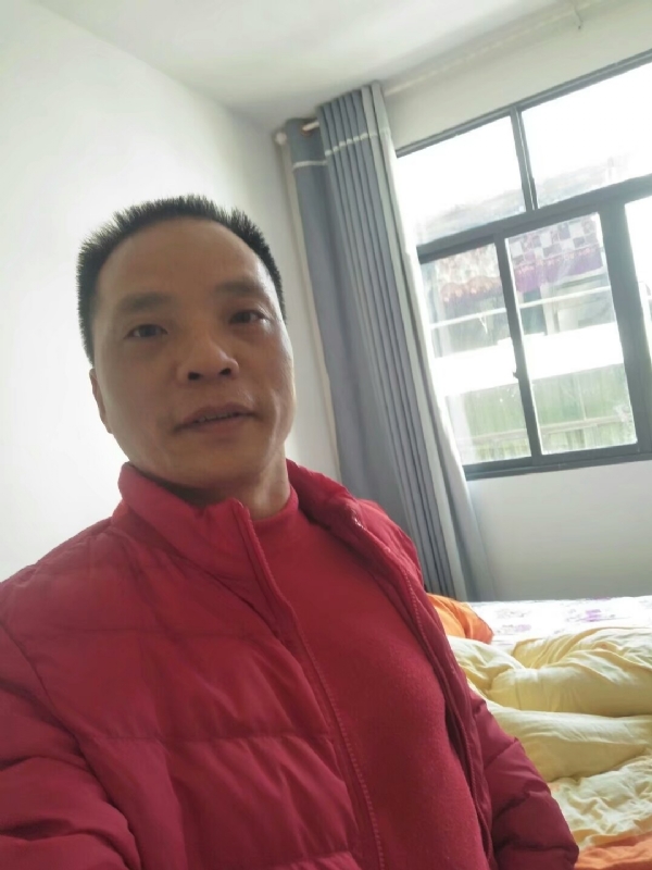 真诚征婚的第一张照片--龙岩相亲服务中心