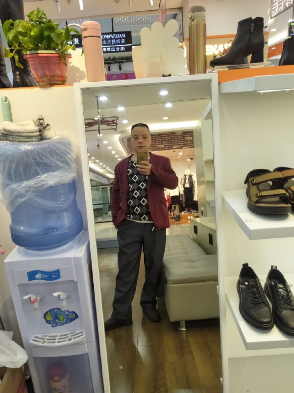 真诚征婚的第四张照片--龙岩相亲服务中心