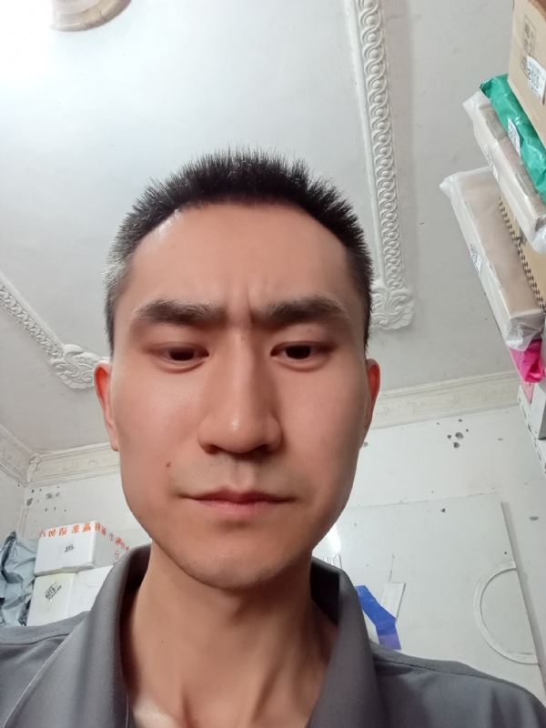 西门吹雪的第一张照片--龙岩相亲服务中心