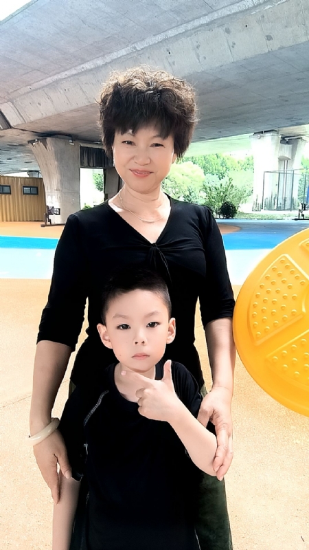 火凤凰的第二张照片--龙岩相亲服务中心