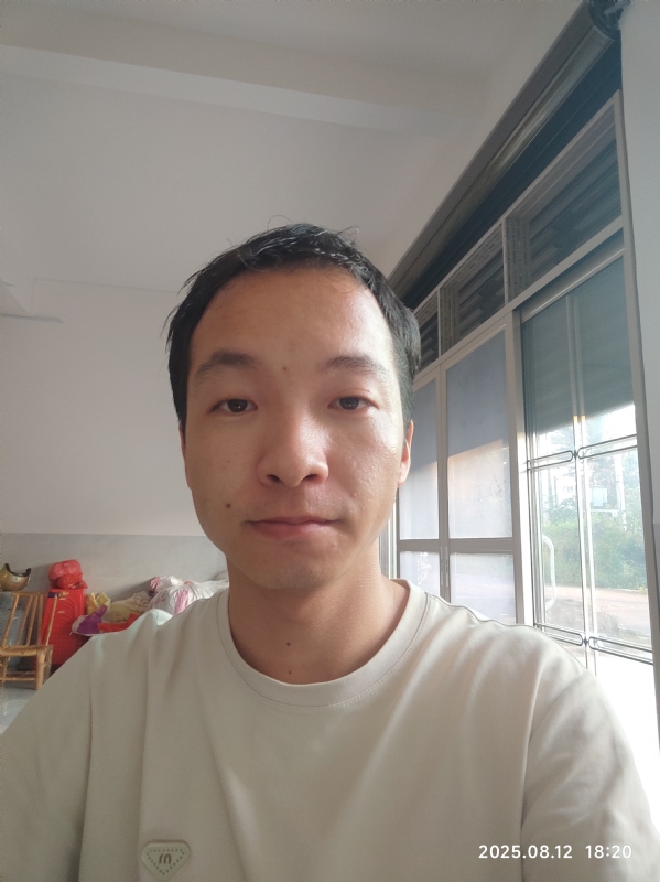杨培鑫的第一张照片--龙岩相亲服务中心