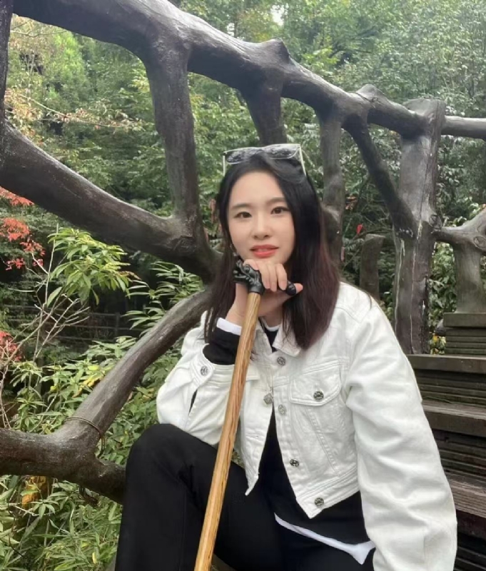 琪琪的第一张照片--龙岩相亲服务中心