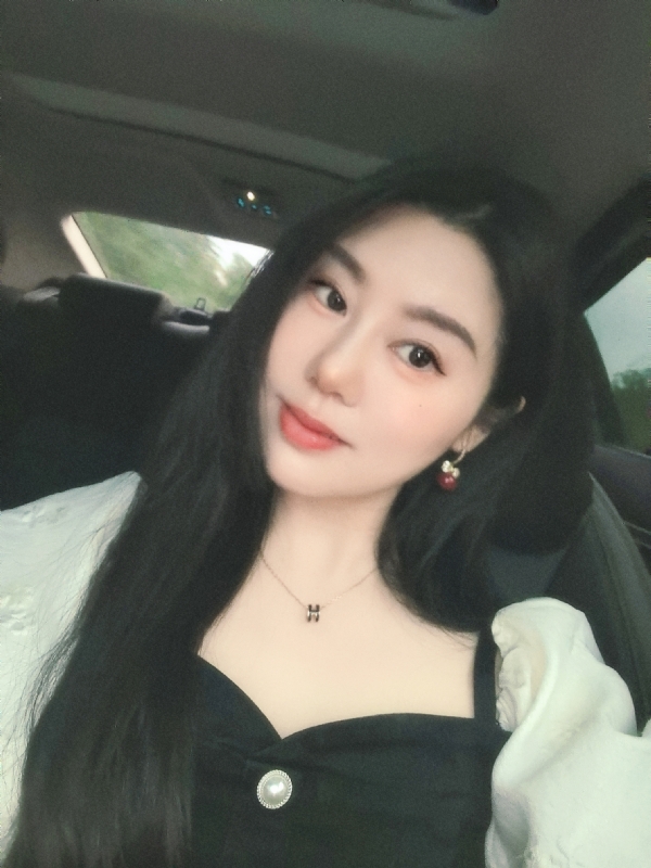 潇潇暮雨的第一张照片--龙岩相亲服务中心