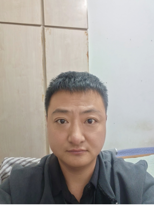 追爱大叔的第一张照片--龙岩相亲服务中心