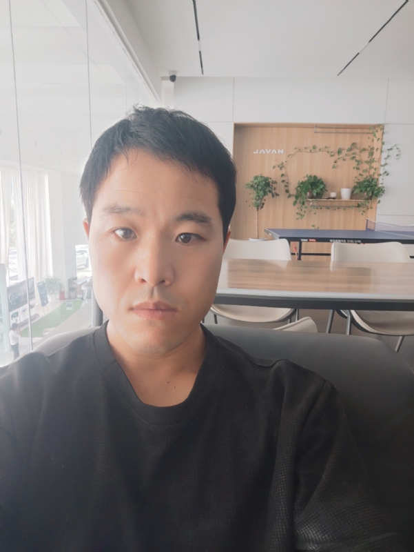 吊挂看风景的第一张照片--龙岩相亲服务中心