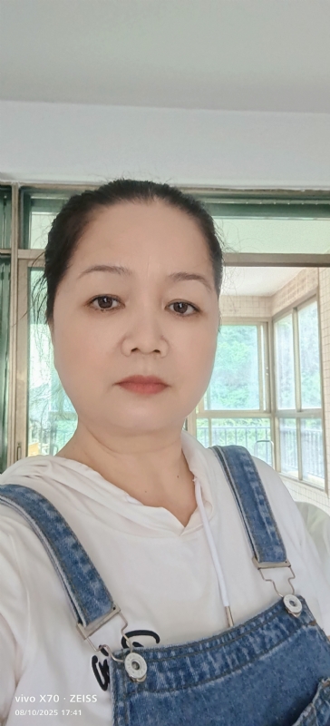 小巧玲珑的第一张照片--龙岩相亲服务中心