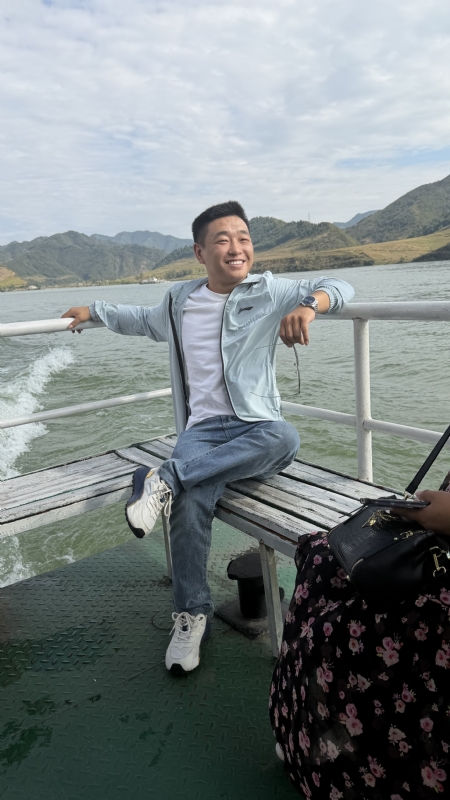 烟花易笑的第二张照片--龙岩相亲服务中心