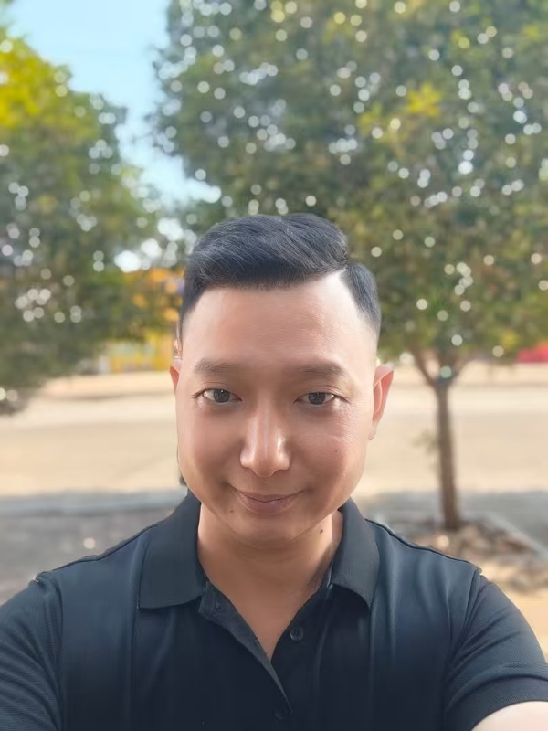 巷子里的猫的第一张照片--龙岩相亲服务中心