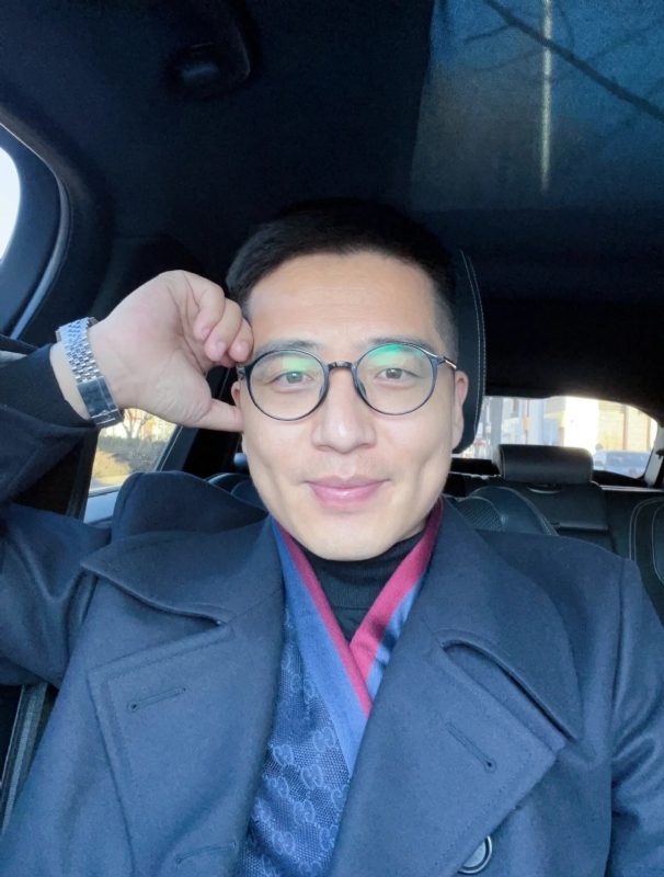 只为与你相遇的第二张照片--龙岩相亲服务中心