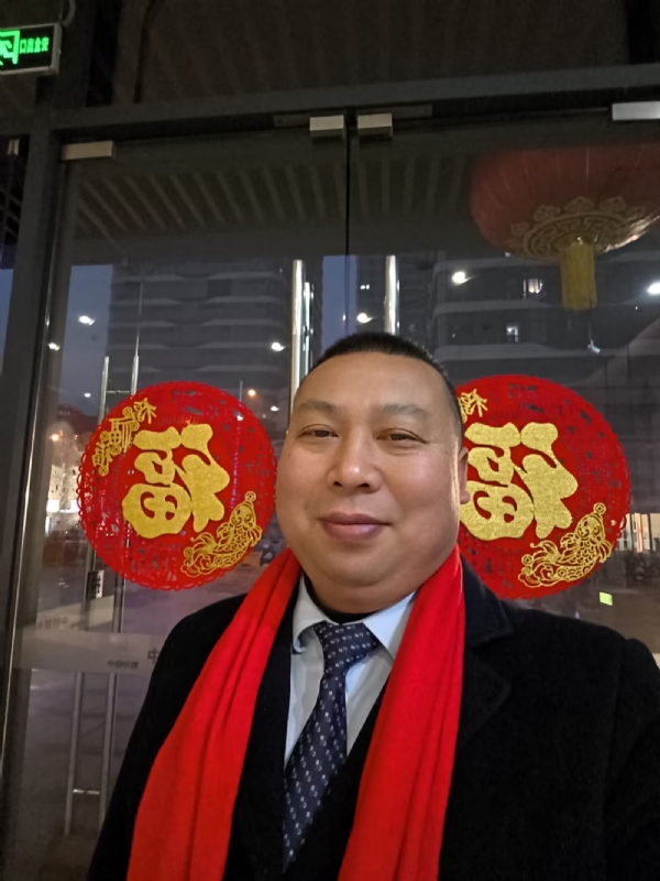 半百悟红尘的第一张照片--龙岩相亲服务中心