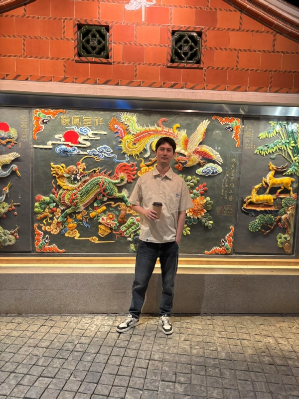 笙箫何的第二张照片--龙岩相亲服务中心