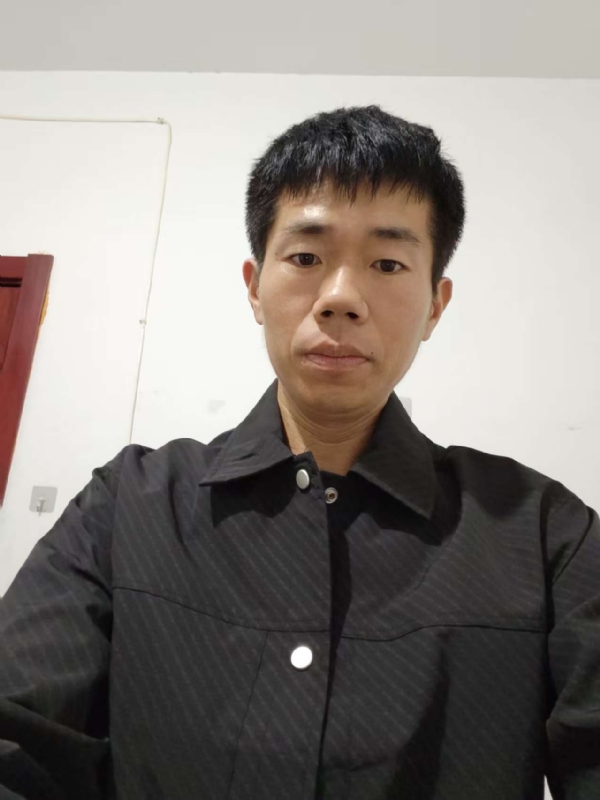 京东小哥的第一张照片--龙岩相亲服务中心