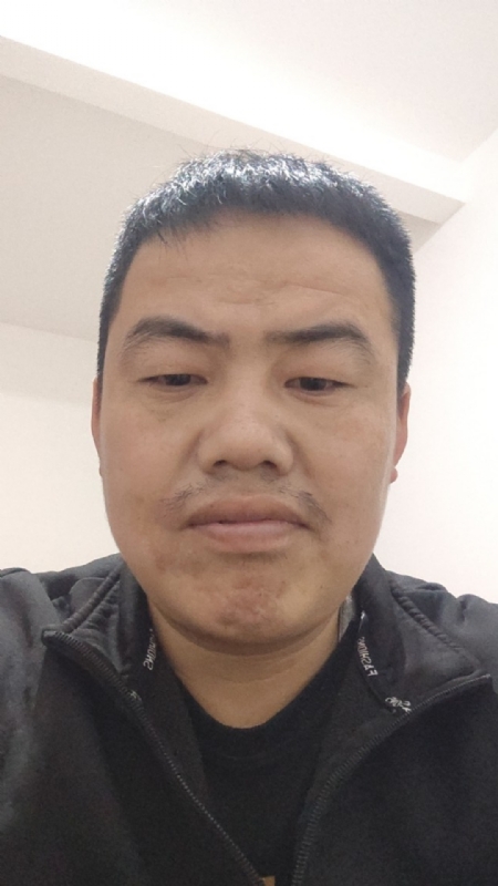 给予微笑的第一张照片--龙岩相亲服务中心