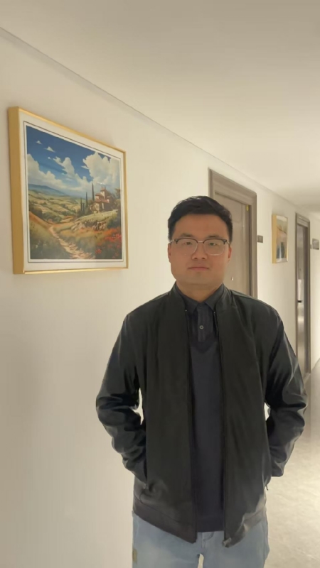 半瓶子的第一张照片--龙岩相亲服务中心